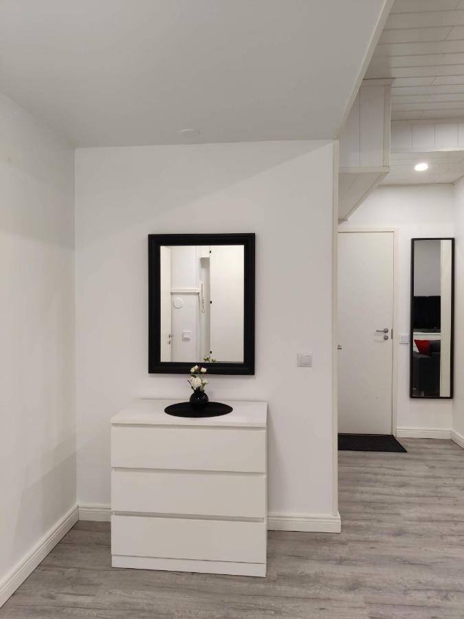 Alexi Apartments - Newly Renovated Apt In The Heart Of The City Near To Railway Station And Nokia Arena Тампере Экстерьер фото