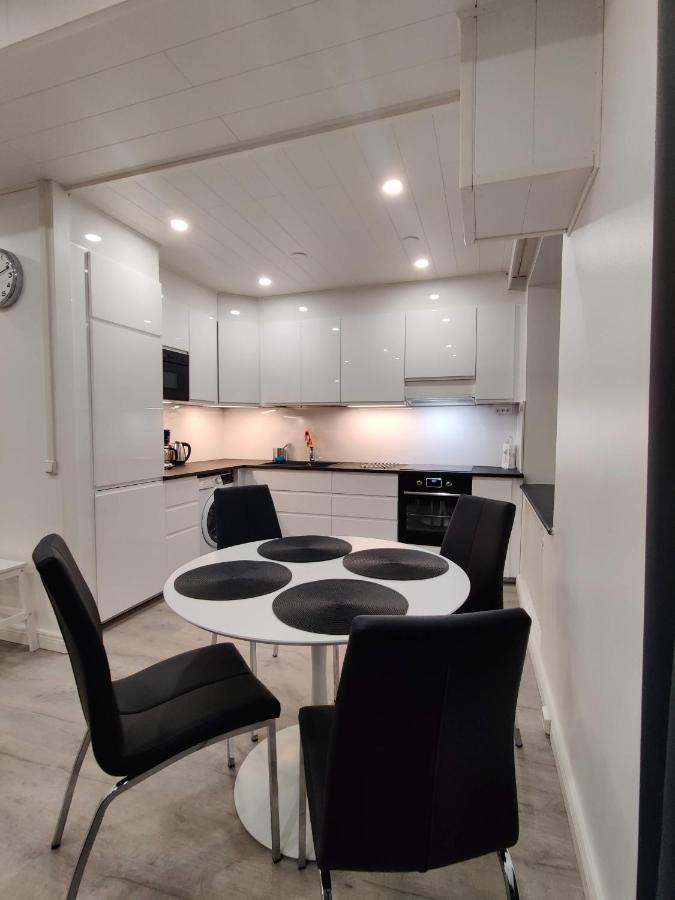 Alexi Apartments - Newly Renovated Apt In The Heart Of The City Near To Railway Station And Nokia Arena Тампере Экстерьер фото