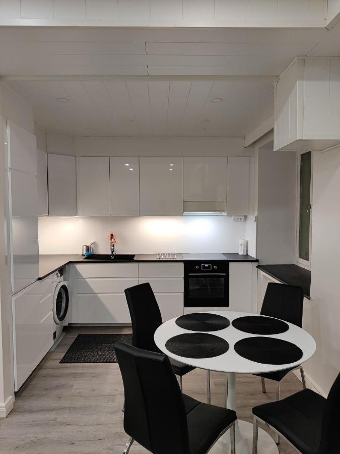Alexi Apartments - Newly Renovated Apt In The Heart Of The City Near To Railway Station And Nokia Arena Тампере Экстерьер фото